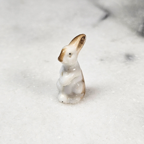 Vintage Miniature Bunny Rabbit Bone China  1/2 in Germany? Hand Painted - Picture 2 of 6